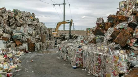 Как Казахстан снижает загрязнение и борется со свалками
