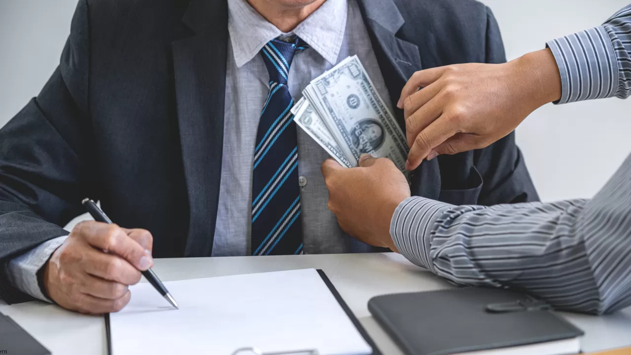 Жемқорлық туралы хабарласаңыз, 15,7 млн теңге сыйақы аласыз