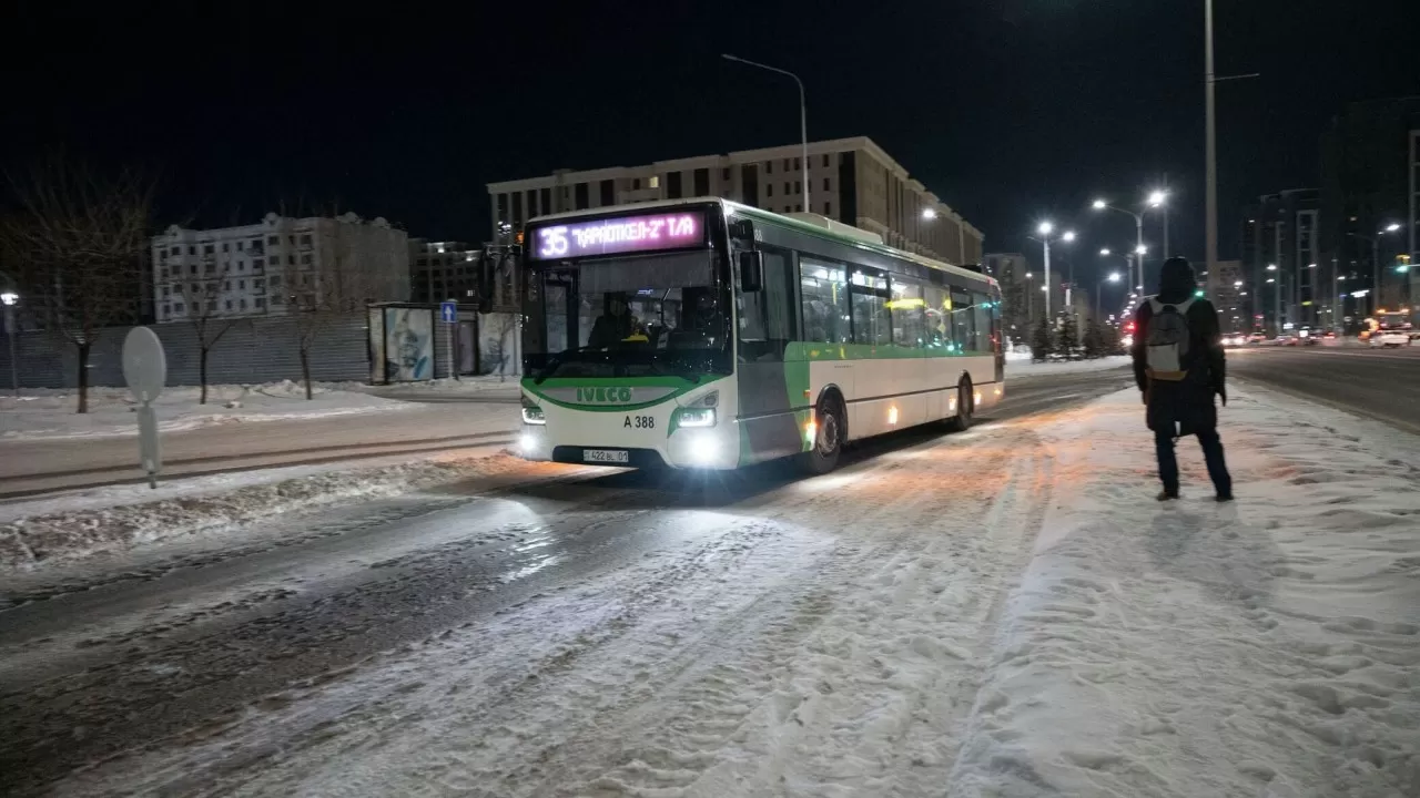 Астанада автобус жолақтарымен жүруге рұқсат етілді