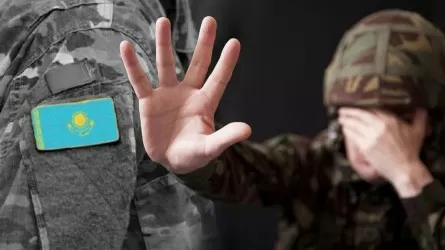 Ақтауда сарбаздарға темекі тұқылын жегізген әскери қызметші сотталды