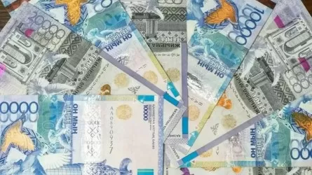 Кому нормально не платят в Казахстане  