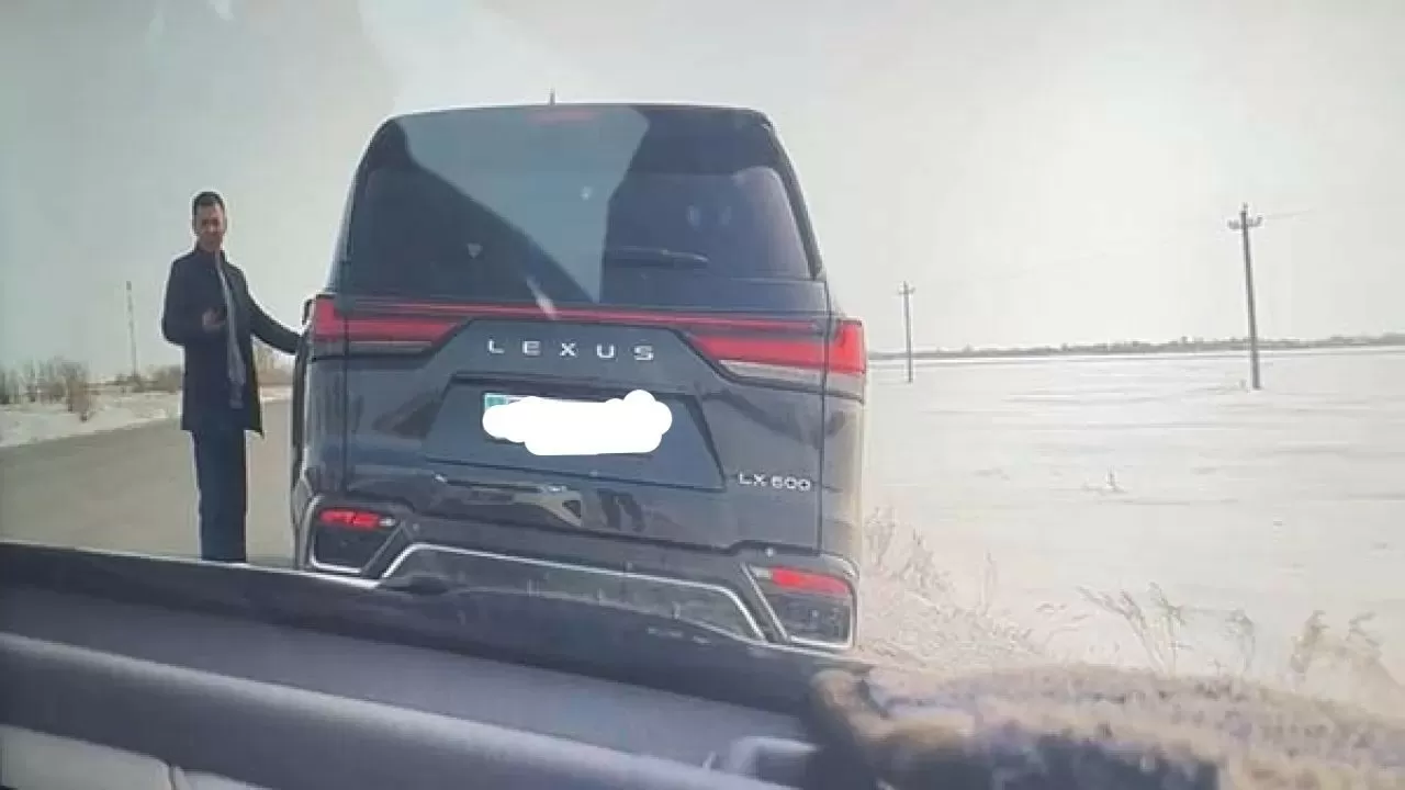 "Көлігімнің нөмірін жаттап ал": Жылдамдық асырған қымбат көлік жүргізушісіне айыппұл салынбаған