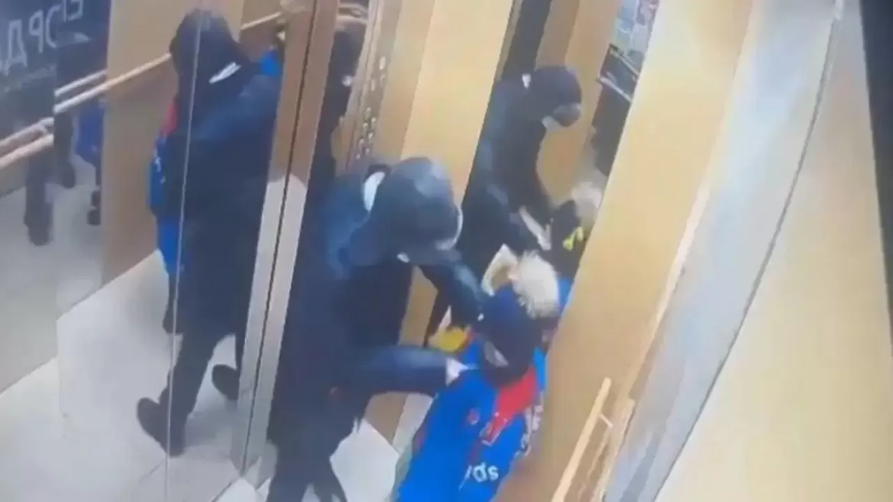 Лифтте 5 жасар баланы пышақтаған жасөспірім емді тұрақты қабылдамаған