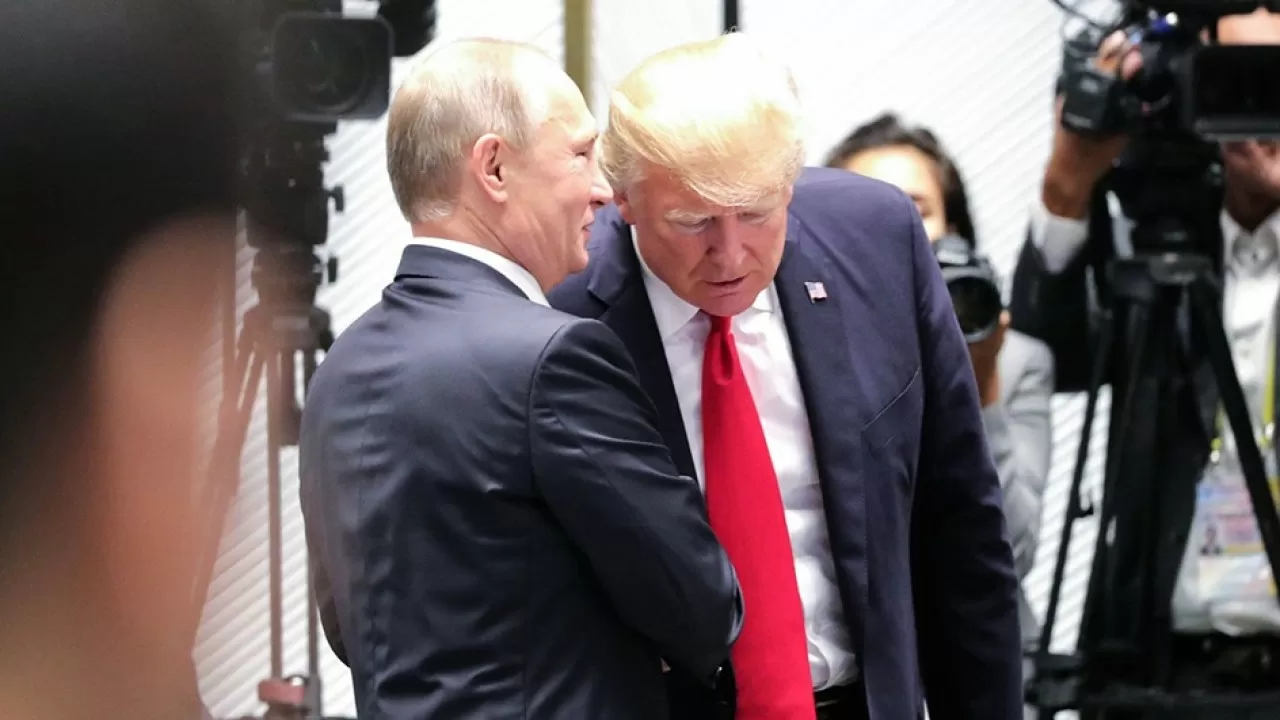 В Кремле назвали время телефонного разговора Трампа и Путина  