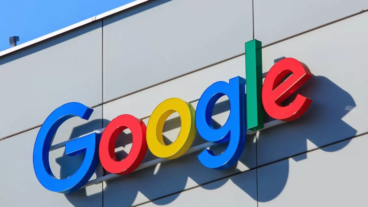 Россия взыскала с Google 8 млрд рублей  