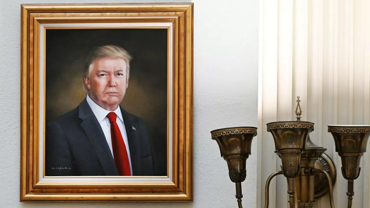 Трамп өз портретіне "Тарихтағы ең ..." деп баға берді 