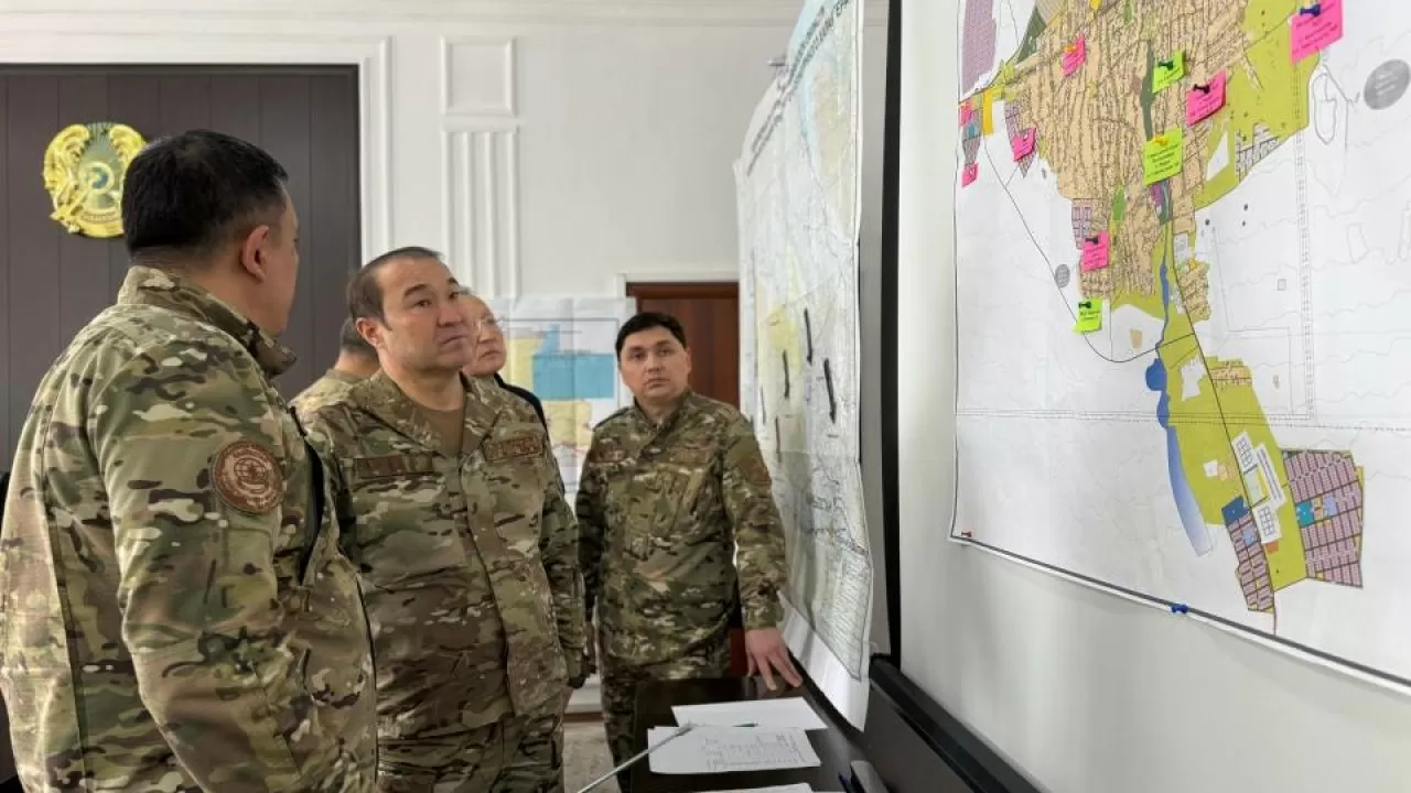 Жамбыл облысындағы жер сілкінісінен кейін үкіметтік жұмыс тобы Жамбылға келді