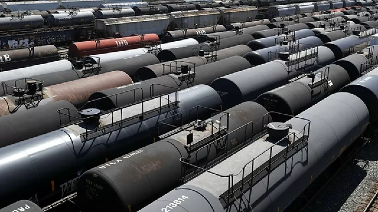 О вторичных пошлинах на всю поступающую из России нефть заявил Трамп 