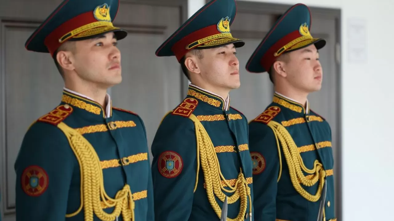 Какие национальные элементы на военной форме Национальной гвардии, показали военные 