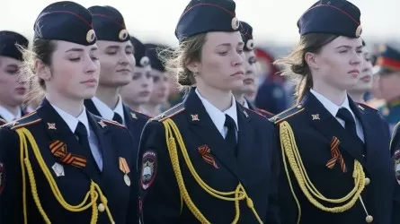 Енді әйелдер де әскерге баруға міндеттелді