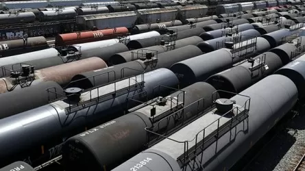 О вторичных пошлинах на всю поступающую из России нефть заявил Трамп 