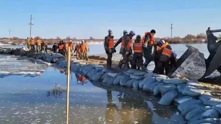 Сразу восемь населенных пунктов отрезаны большой водой в Актюбинской области 