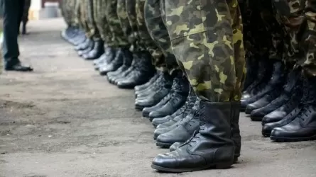 Стало известно, сколько алматинцев этой весной ждут в армии