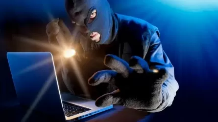 Участковый спас сельчанку от кредитов на 30 млн тенге в Павлодарской области
