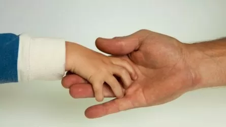 Бала асырап алу рәсімін жеңілдету бойынша қандай өзгерістер енгізілетіні айтылды