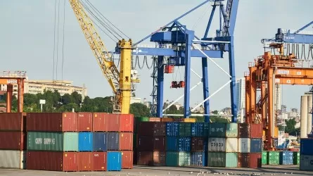 Где в Казахстане перевезли больше всего грузов и пассажиров 