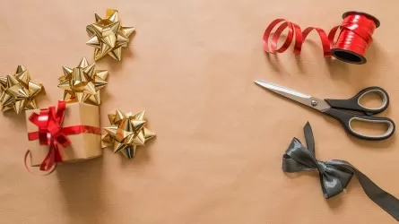 Какие подарки вручили гвардейцы астанчанкам  