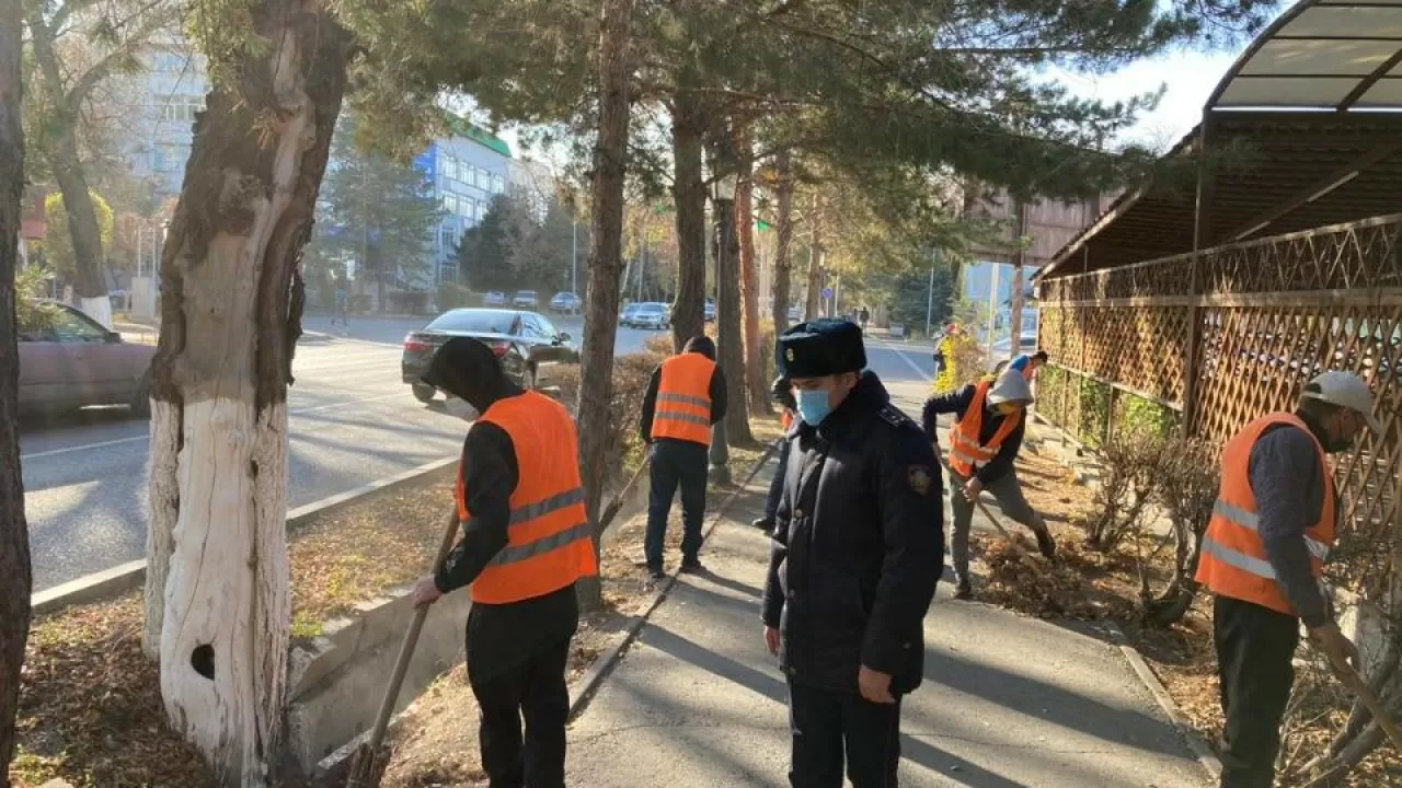 Ақтауда сотталғандар қоғамдық жұмыстарды қағаз жүзінде ғана орындаған