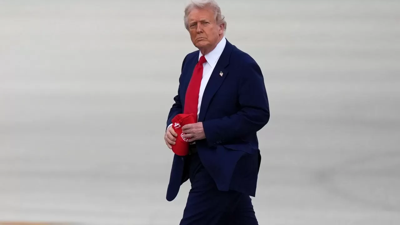 Трамп предупредил о трудных временах для США  