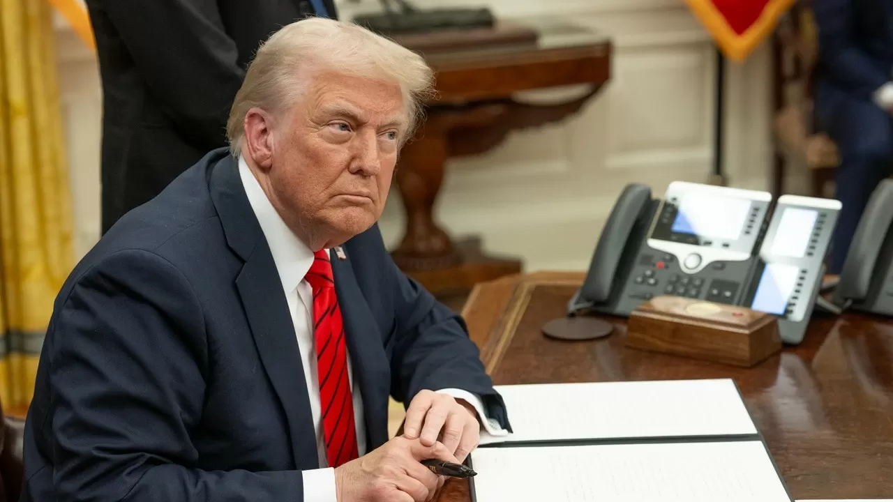 Как пошлины Трампа скажутся на Казахстане?