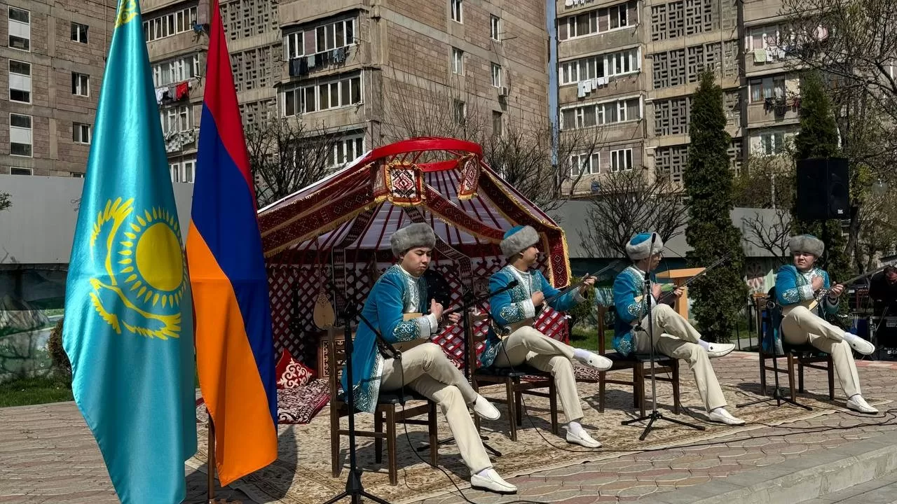 Парк имени Абая Кунанбайулы появился в Ереване