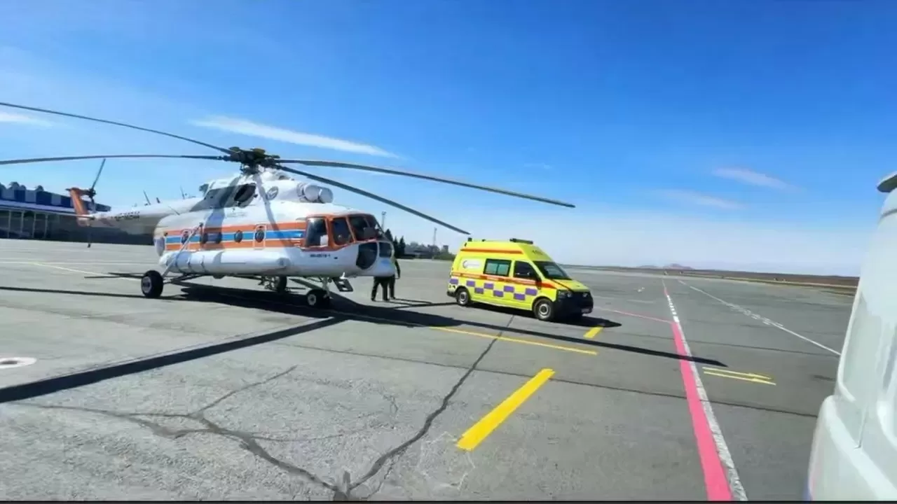Вертолет потребовался для спасения ребенка в Кызылординской области