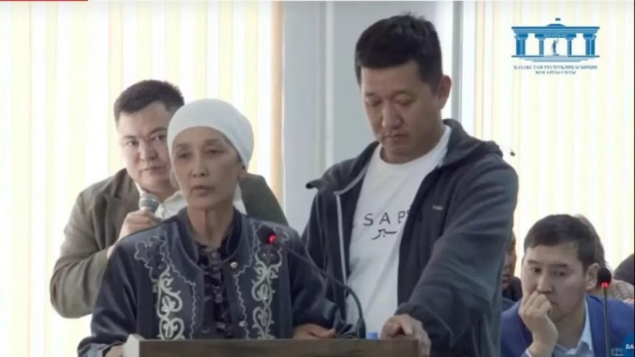 Сіздер айтып отырған 200 куәгерден 2 адам келіп Қаржаубайға көмектеспеді – Шерзаттың әжесі