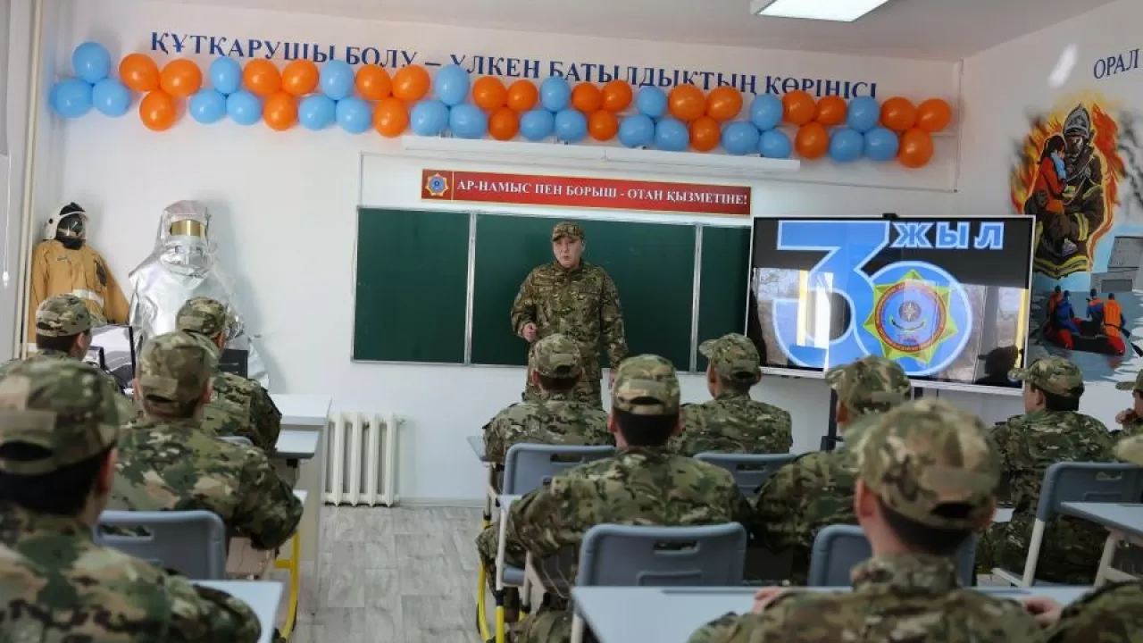 В Казахстане расширяется сеть кадетских классов "Юных спасателей" 