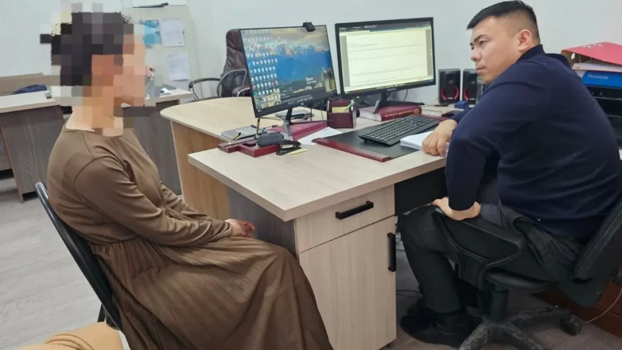 Атыраулық әйел адамдардан 80 млн теңгеге жуық ақша жымқырған