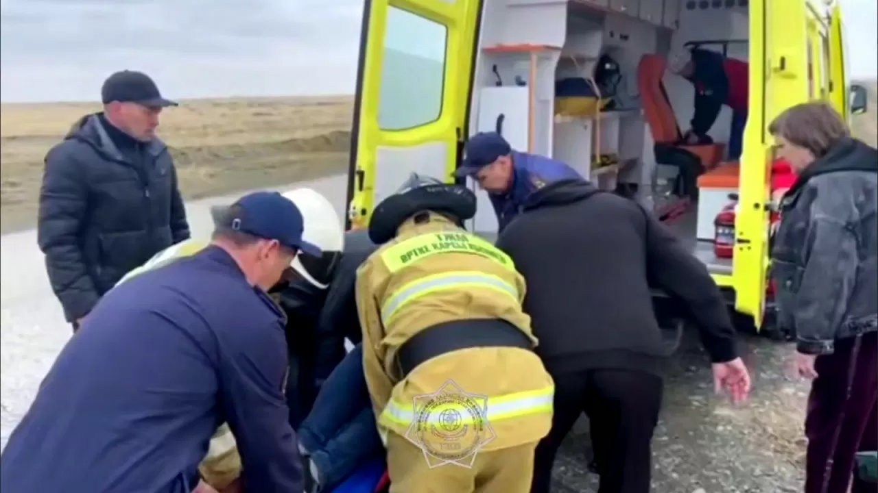 Водителя зажало в искореженном автомобиле после ДТП