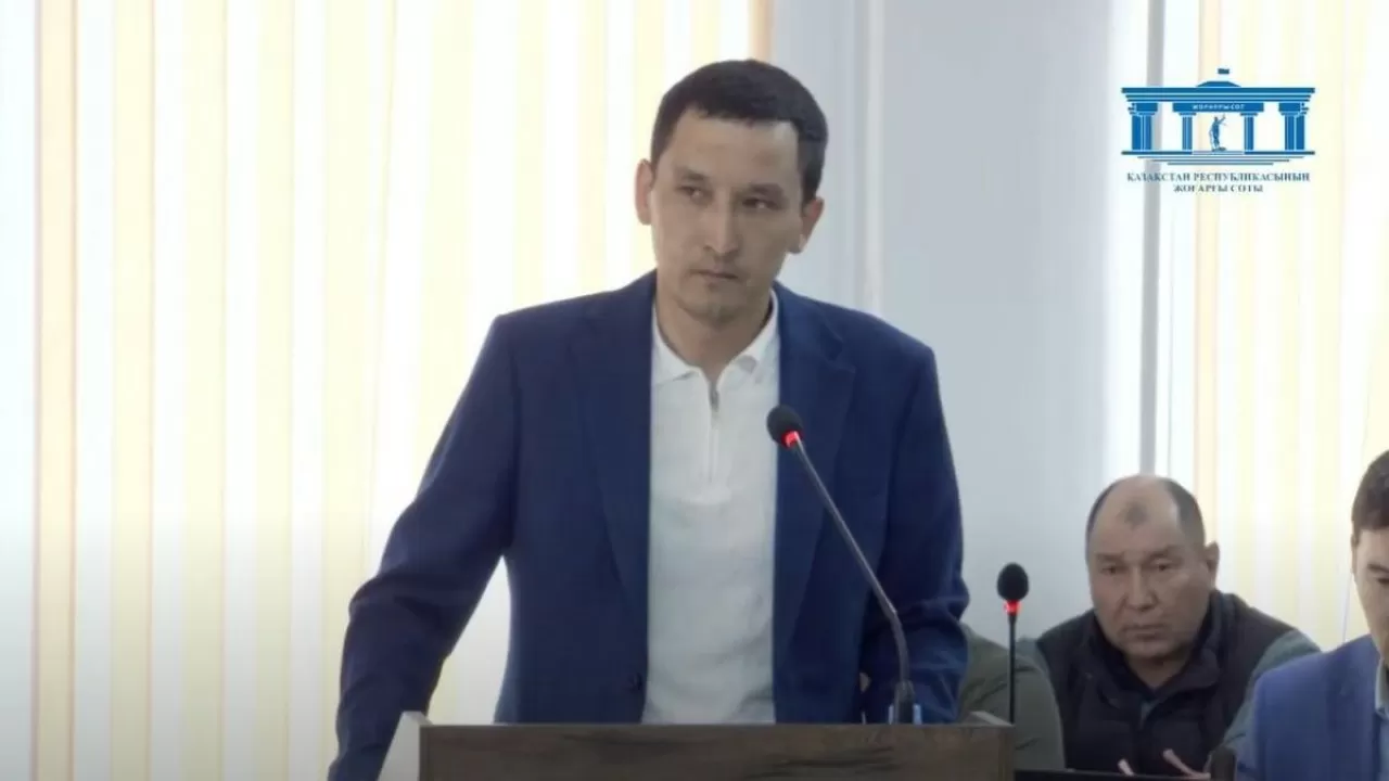 "Балаңның денсаулығын қойып тастайды": Шерзаттың әкесі жанжал қалай басталғанын айтты 