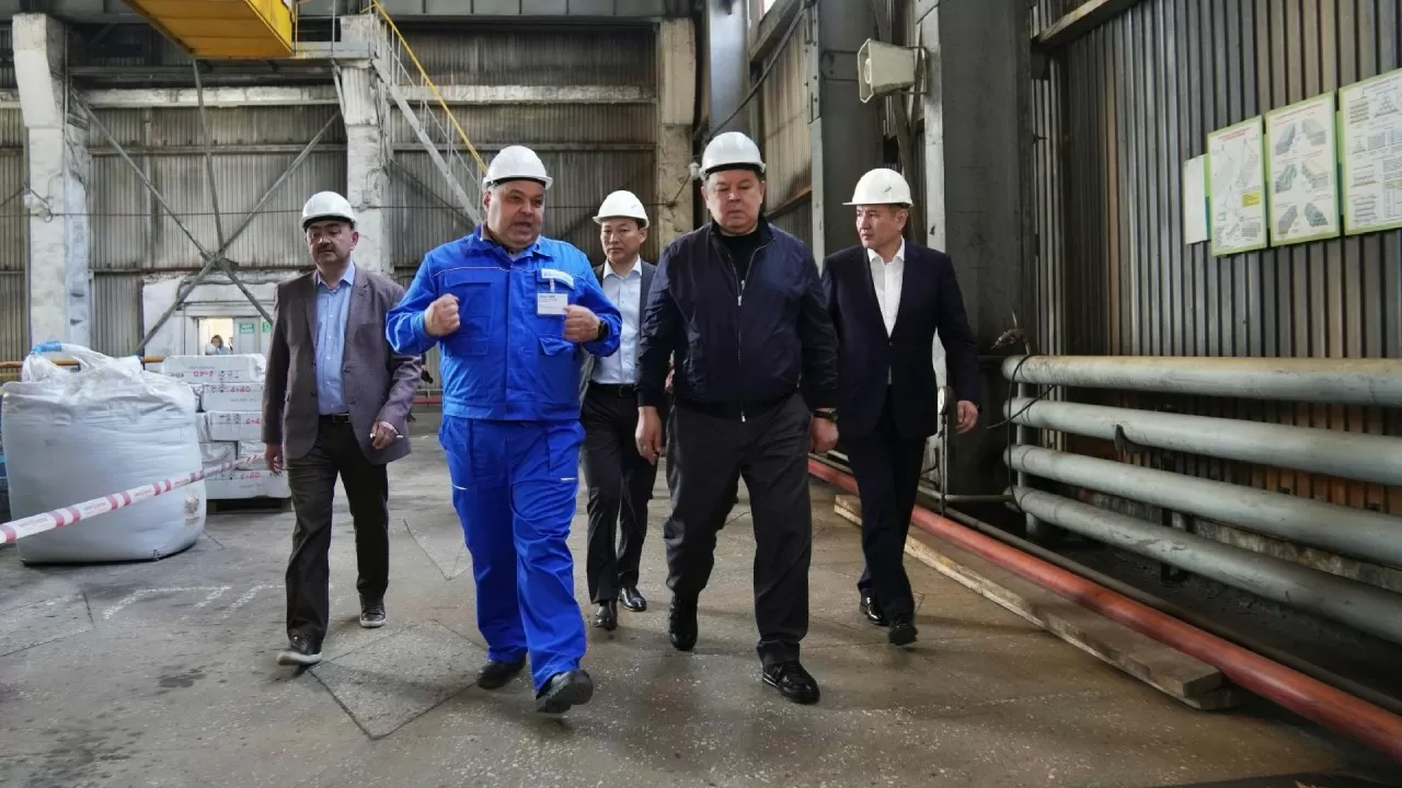 Қанат Бозымбаев Өскемен энергетикасының стратегиялық нысандарын аралады