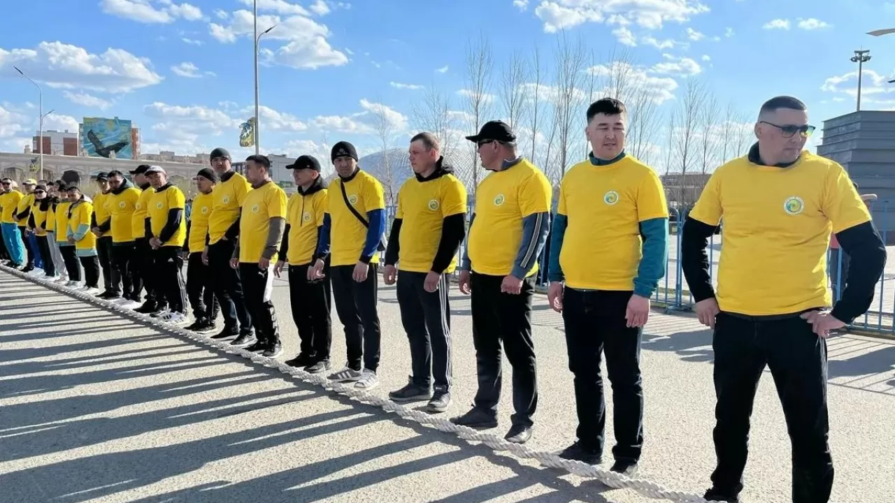 Оралдықтар арқан тартудан рекорд орнатты
