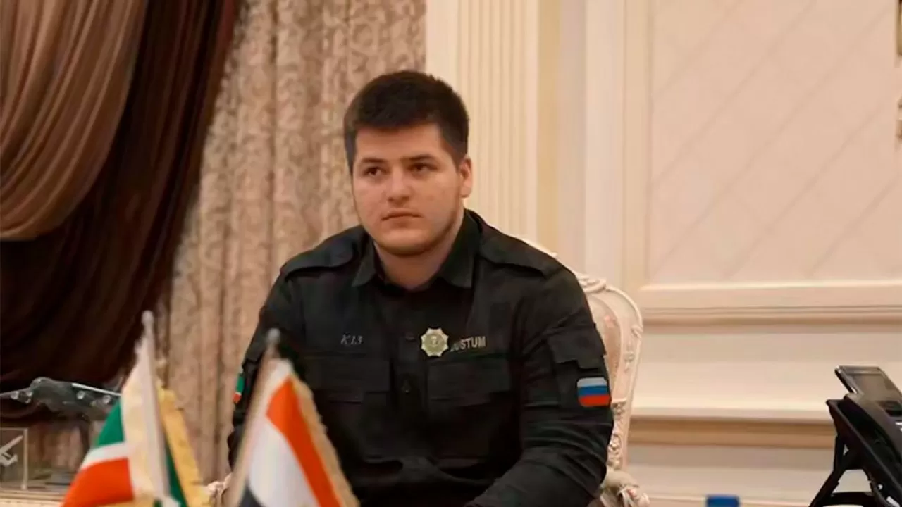 Рамзан Кадыровтың 17 жастағы ұлы лауазымды қызметке тағайындалды