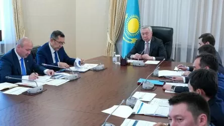 Үкіметте автожол және теміржол инфрақұрылымын дамыту жобалары қаралды