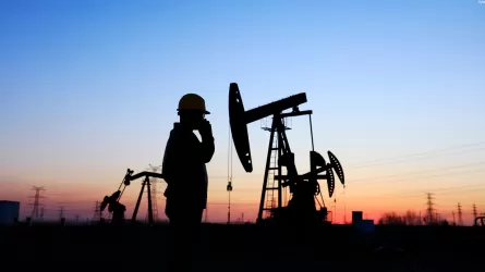 Мұнай бағасы барреліне 61 доллардан төмен түсті
