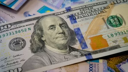 Доллар к концу года может стоить 550-560 тенге, считают аналитики