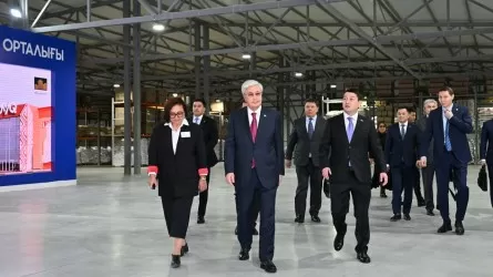 Президент Ақтаудағы көтерме сауда-тарату орталығын аралап көрді