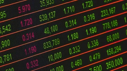 Фондовый рынок растет: действие торговых пошлин США приостанавливается