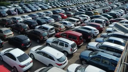 В Кыргызстане предложили ограничить ввоз подержанных автомашин