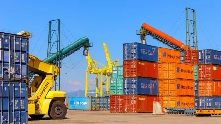 Почти до 142 млрд долларов увеличился товарооборот Казахстана 