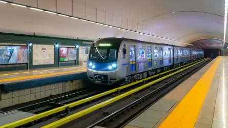 Новый способ оплаты проезда появился в метро Алматы