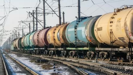 В КТЖ раскрыли прогноз перевозок серной кислоты на 2025 год
