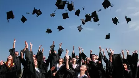 Какие страны предлагают самые высокие зарплаты выпускникам вузов?