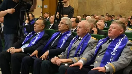 Тасмагамбетов презентовал энциклопедию "Великая Отечественная война 1941-1945 годов"