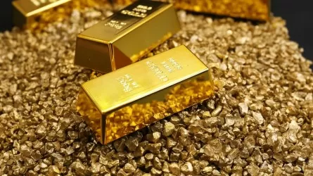 Золото отступает после нескольких исторических рекордов 