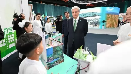 С экологической выставкой ознакомился Токаев 