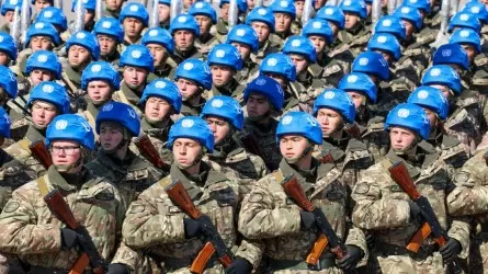 Қорғаныс министрі парадқа дайындықты тексерді
