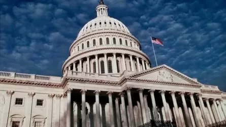 В США представили законопроект о первичных и вторичных санкциях против России  