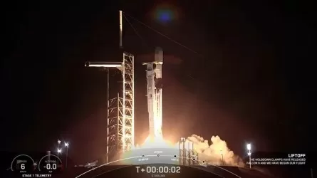 Ракета SpaceX выводит на орбиту 27 спутников Starlink 